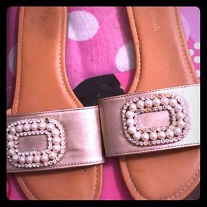 🎊Pearl& Bling SlipOn Sandals sz9🎊